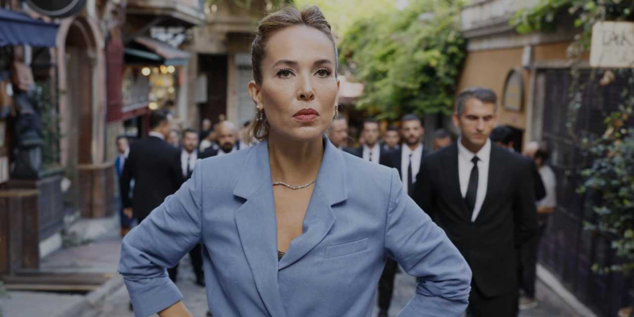 Esra Ronabar veda etti! "Her güzel şeyin bir sonu vardır"