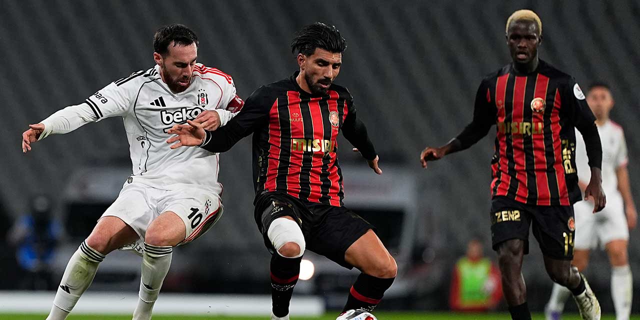 Beşiktaş penaltıyı kaçırdı: Dakikalar sonra sakatlık geldi