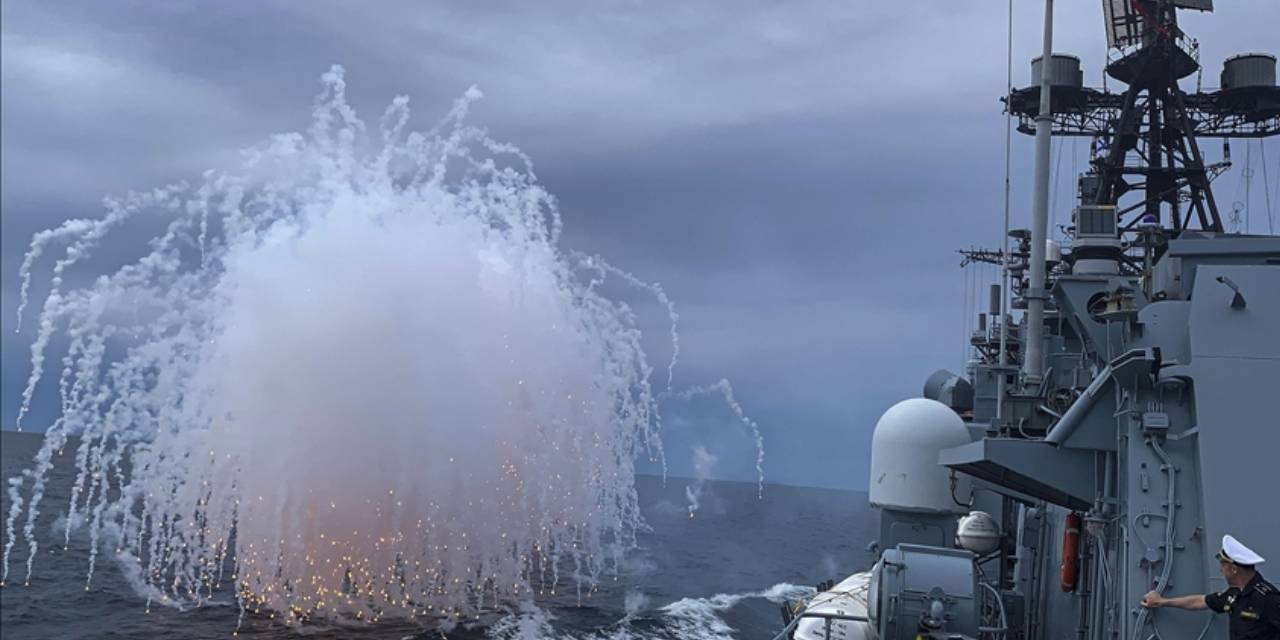 Ukrayna Karadeniz’de iki Rus gemisine saldırmıştı! Kremlin’den sert açıklama