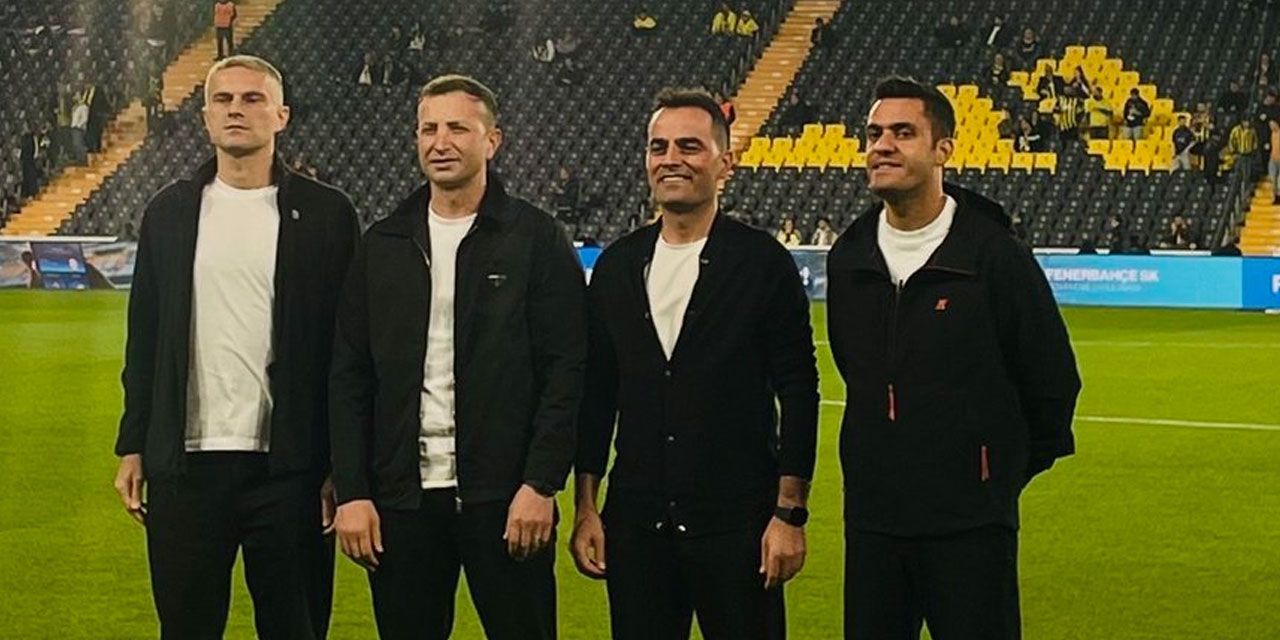 Yasin Kol Kadıköy'de hatıra fotoğrafı çektirdi