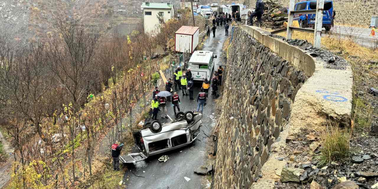Metrelerce yükselikten düştüler! İkisi kardeş üç kişi öldü
