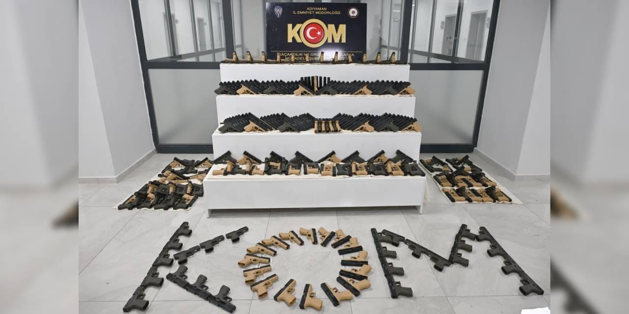 Adıyaman’da kurusıkıdan çevrilmiş bin tabanca ele geçirildi
