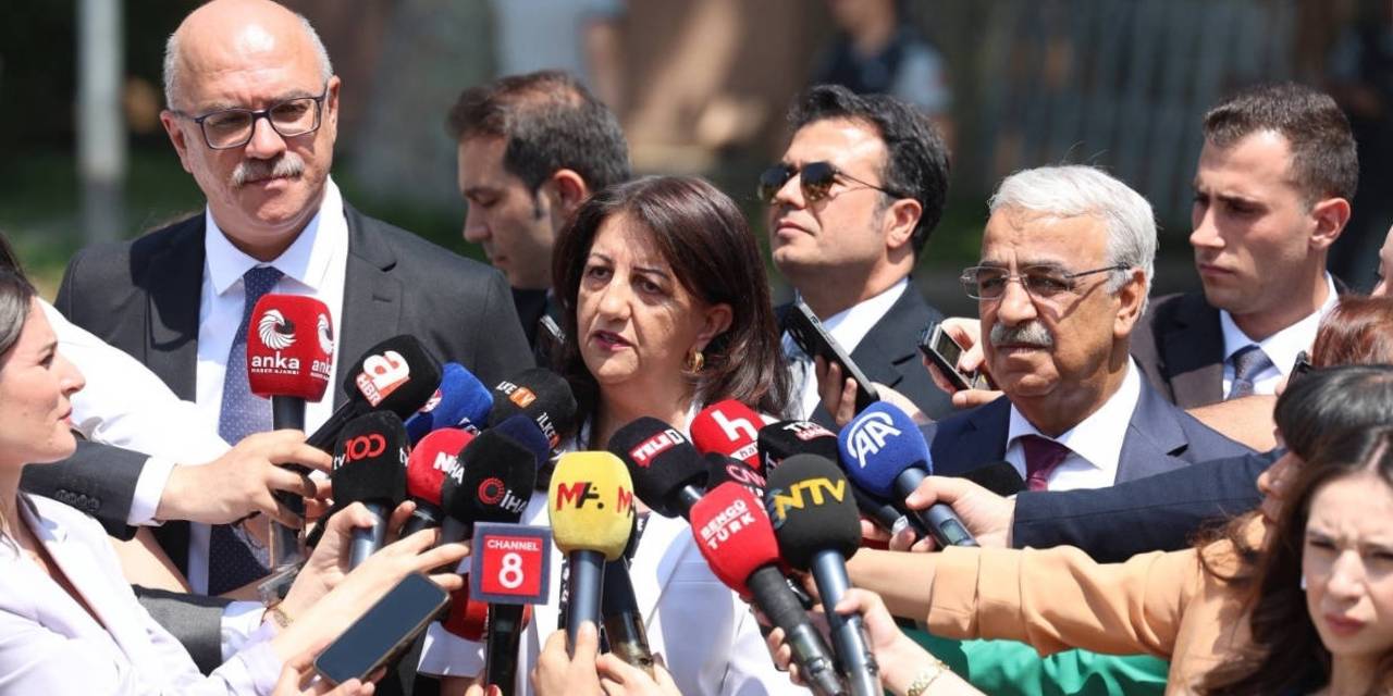 Son Dakika | DEM Parti heyeti İmralı'ya gitti