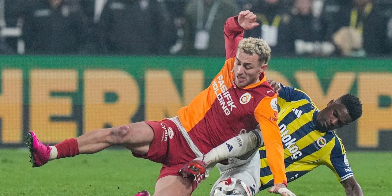 Fenerbahçeli futbolcu paylaştı Galatasaraylı oyuncu anında cevap verdi