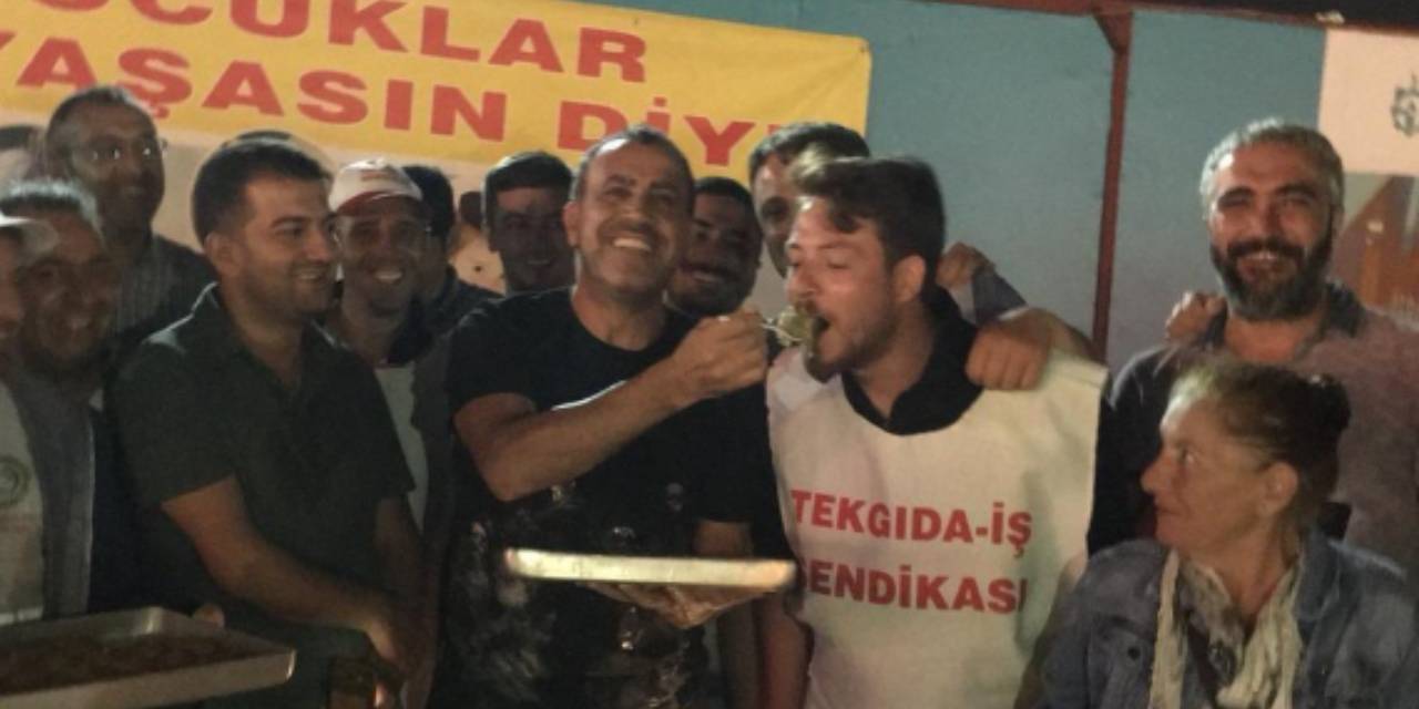 Haluk Levent'ten işçilere baklavalı destek