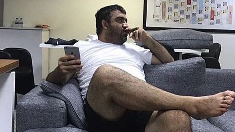 Ümit Özat, sosyal medyada öyle bir fotoğraf paylaştı ki, gündeme oturdu