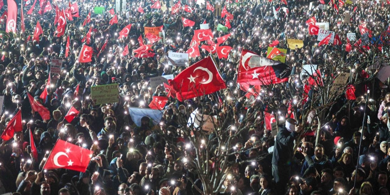 CHP'den kurultay sonrası ilk miting! Millet İradesine Sahip Çıkıyor Mitingleri'nde adres Güngören