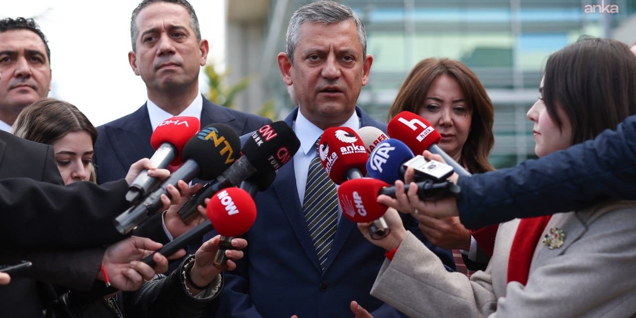 Özel'den Ankara'da dikkat çeken ziyaret et! Muhabirlere bakın nasıl yanıt verdi