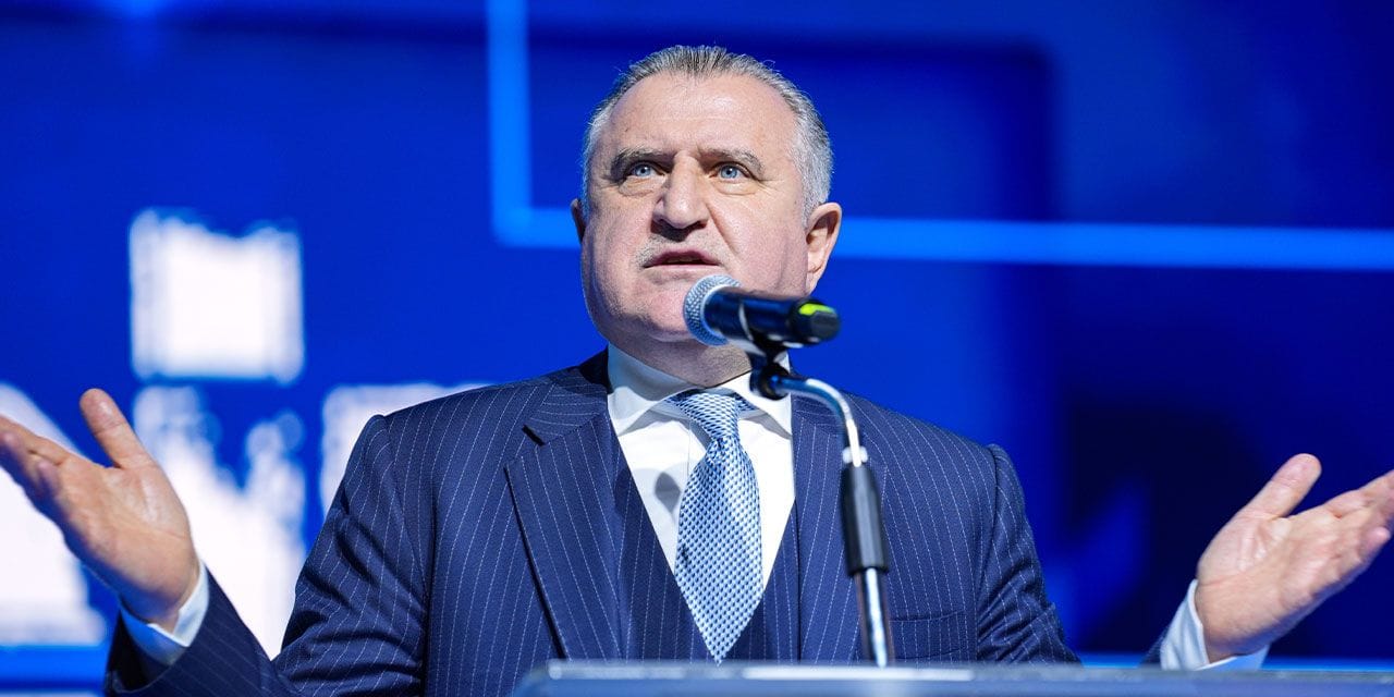 Bakan Osman Aşkın Bak lafa Ronaldo'nun annesiyle başladı: Öyle bir örnek verdi ki...