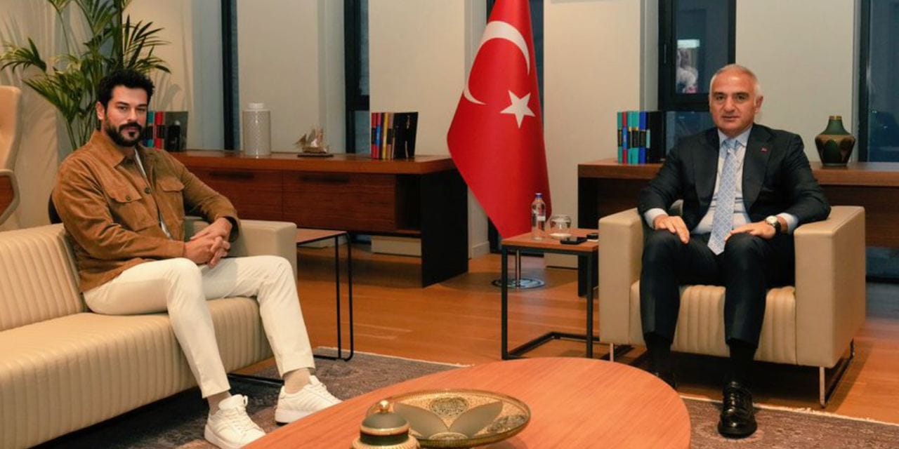 Burak Özçivit'ten bakan Ersoy'a ziyaret