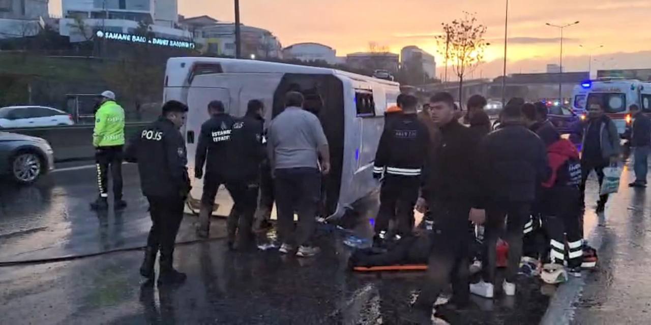 Havalimanı çalışanlarını taşıyan servis devrildi: 2'si ağır 5 yaralı