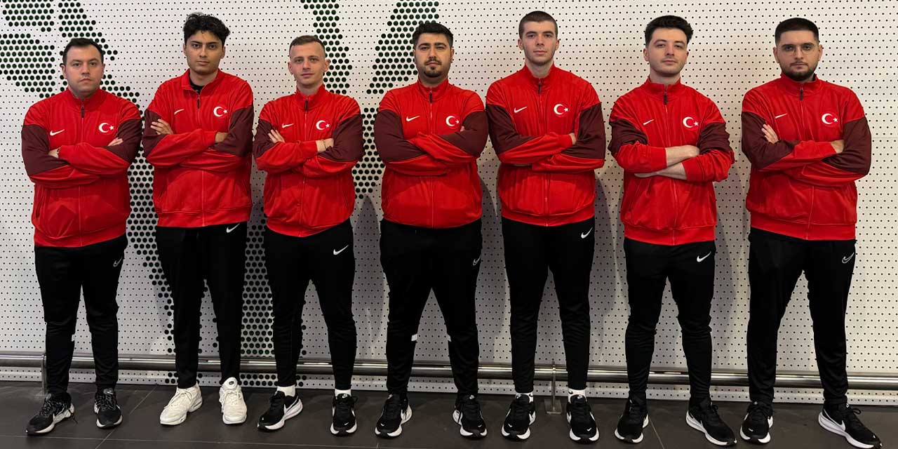 Milli Takım Suudi Arabistan'a yola çıktı: Atatürk'ün yolundayız