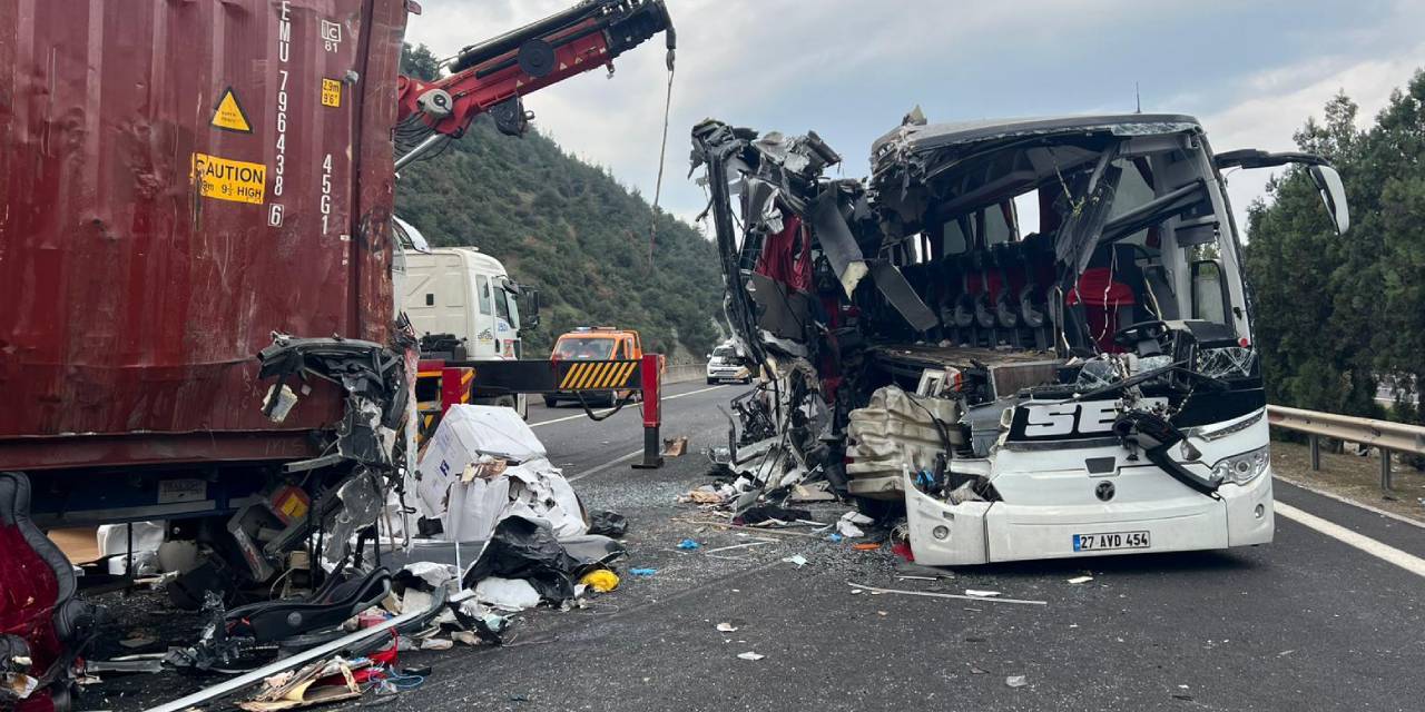 7 kişi yaşamını yitirmişti: Osmaniye'deki kazada 2 sürücü tutuklandı