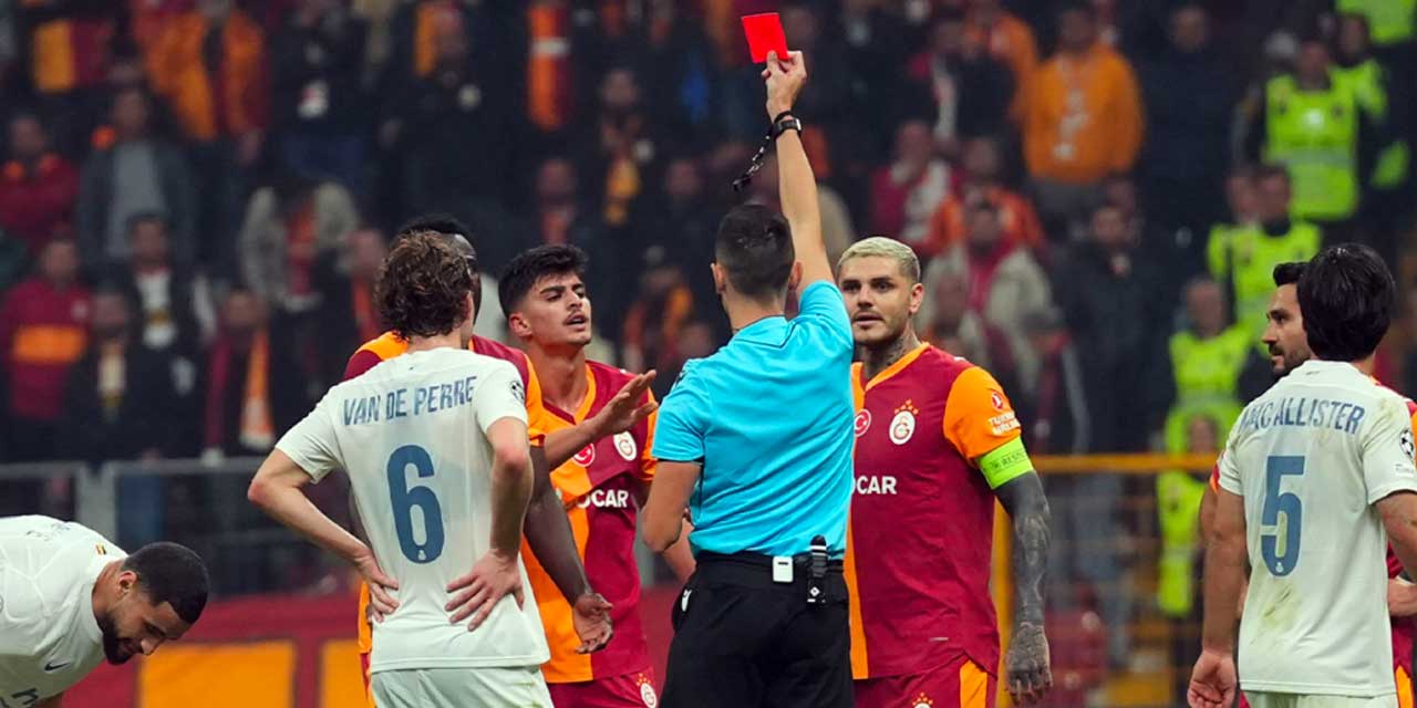 Galatasaray kariyeri biten futbolcuyu açıkladı