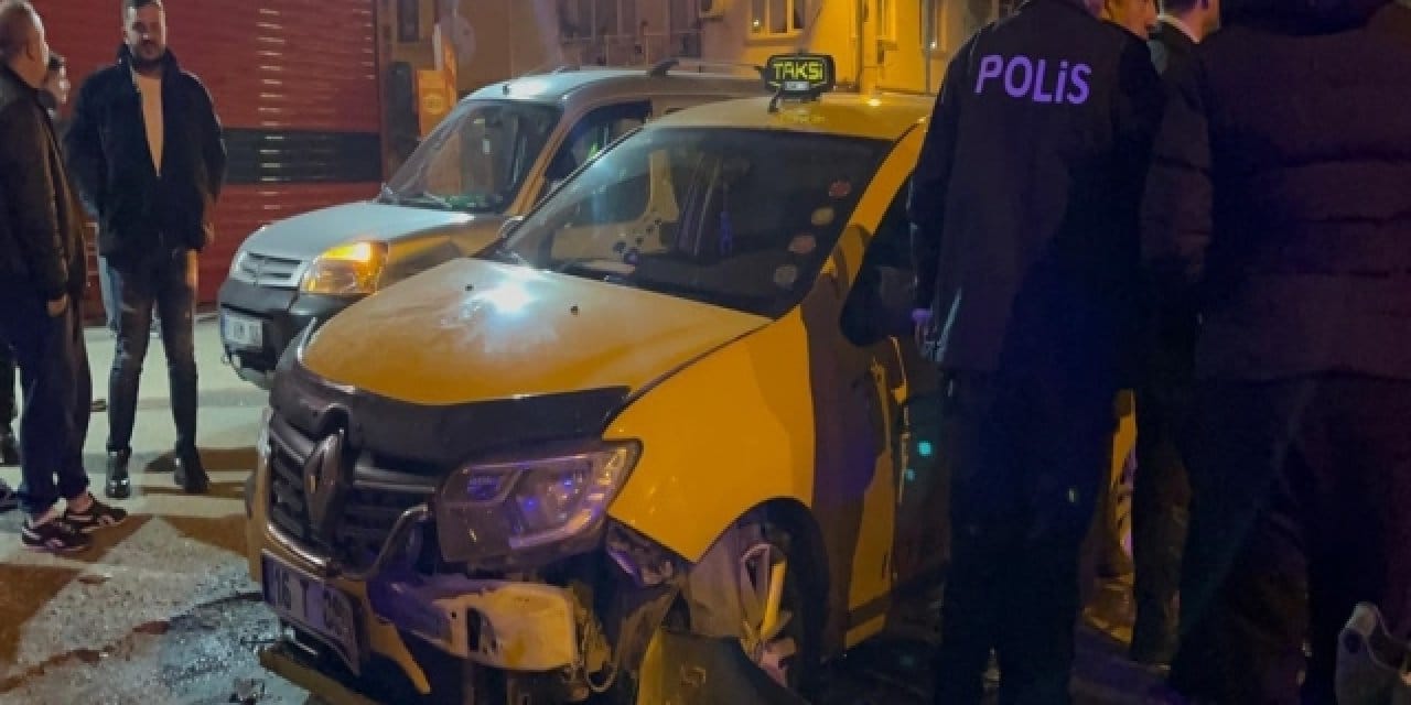 Bursa'da film gibi olay: Taksi çaldı kaza yaptı, bu sefer de yayan kaçtı
