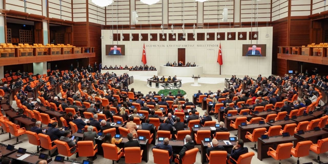 CHP AKP'nin gizlediği sözleşmelerin maliyetini açıkladı