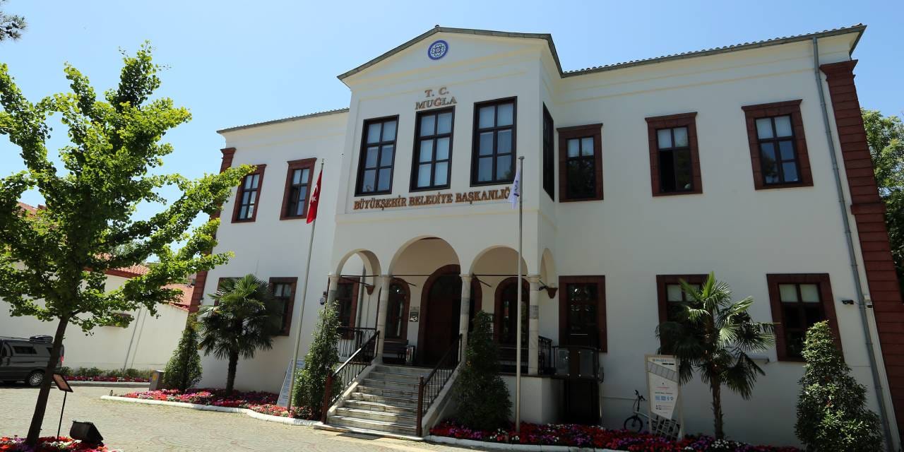 Kadına yönelik şiddete karşı başvurulara işlem: 4 personel işten çıkarıldı 3 memur açığa alındı