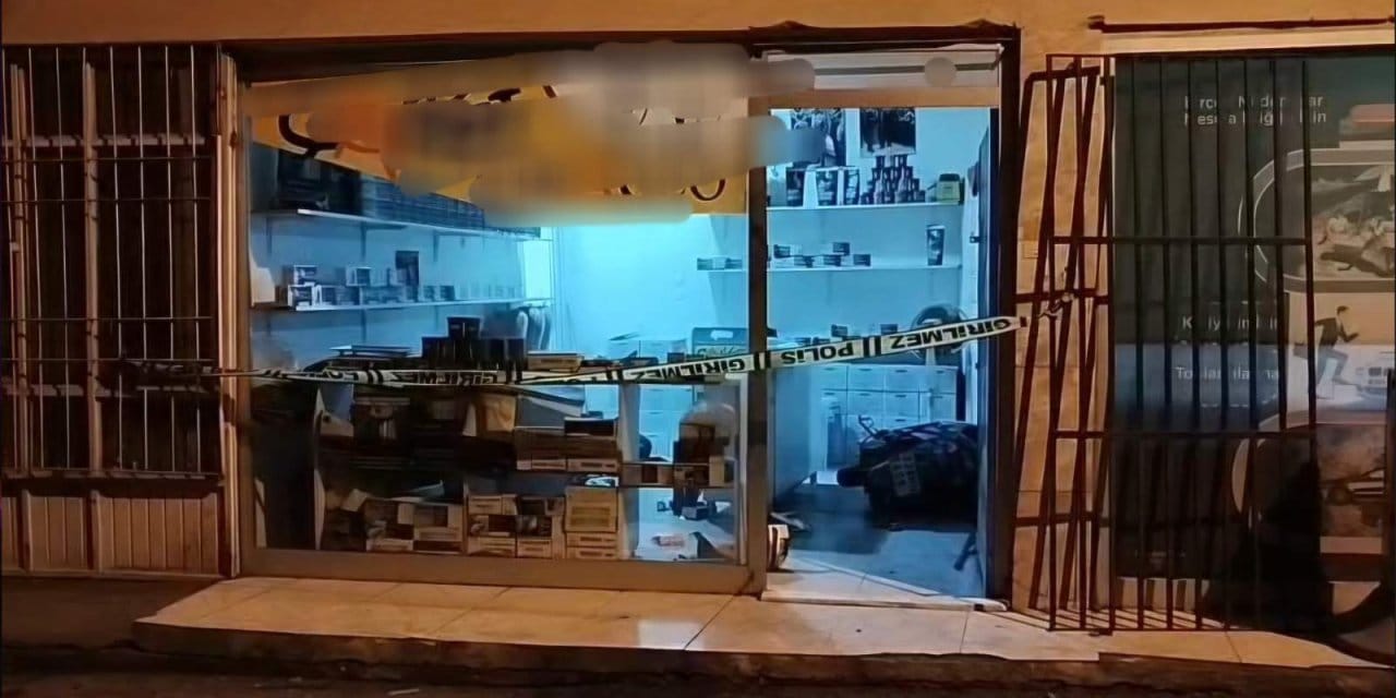 Arkadaşının iş yerinin önünde uğradığı silahlı saldırıda öldü