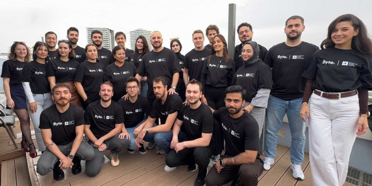 Kasım indirim döneminin bilançosu belli oldu: 14,6  milyar dolarlık rekor satış