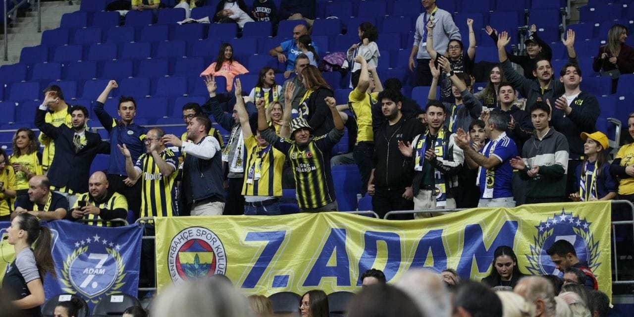 Ne yaptın Fenerbahçe bu nasıl galibiyet öyle! Taraftar kendinden geçti