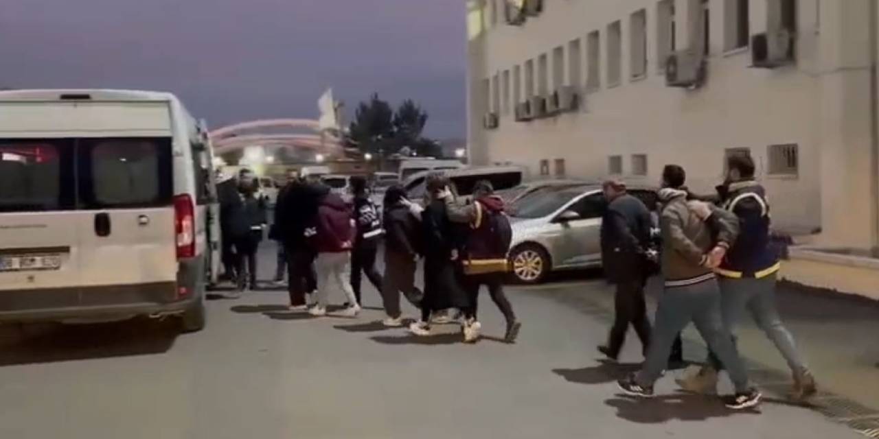 Masaja gidip soyulduk diye şikayet ettiler!