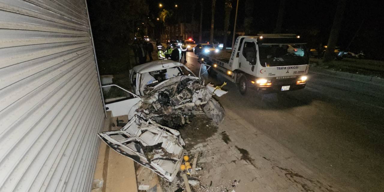 İkisi de çocuk...Biri direksiyona geçti diğeri yolcu koltuğuna: Feci kazada can verdiler