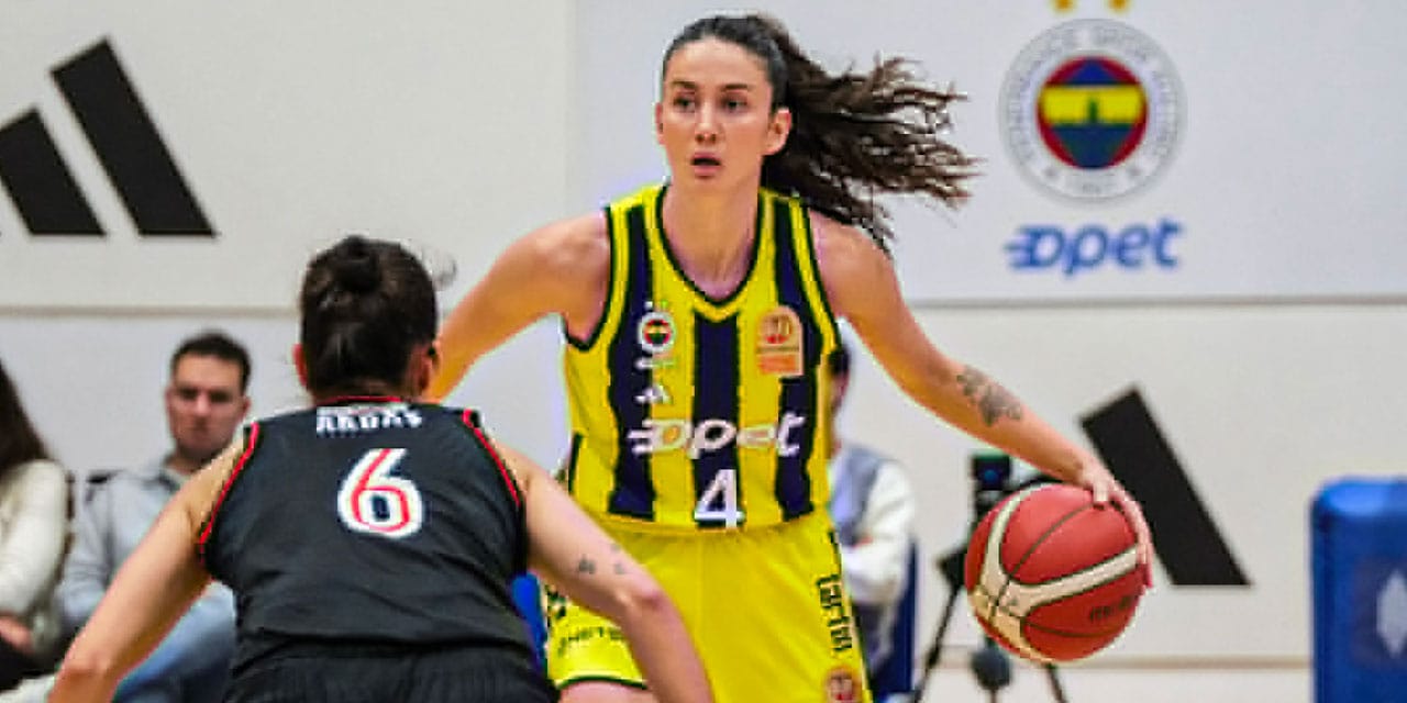 Fenerbahçe sahasında kazanmayı bildi