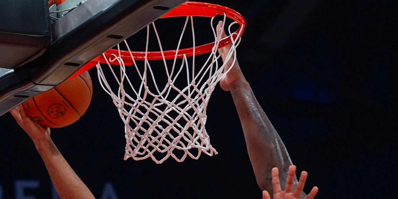 New York Knicks ve San Antonio Spurs finale kaldı