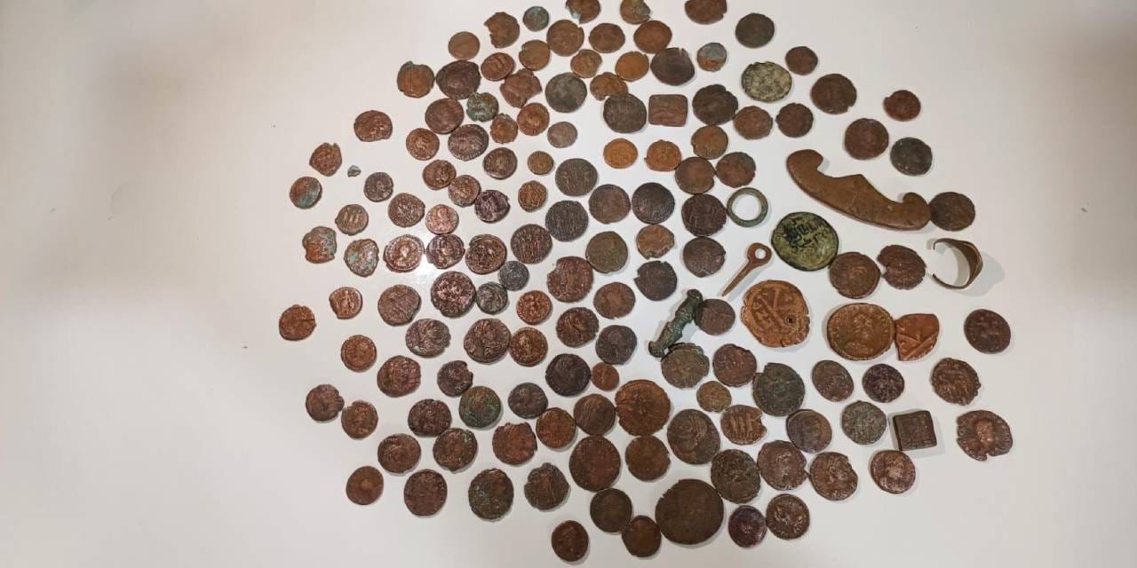 İznik'te tarihi eser operasyonu: 143 tanesi ele geçirildi
