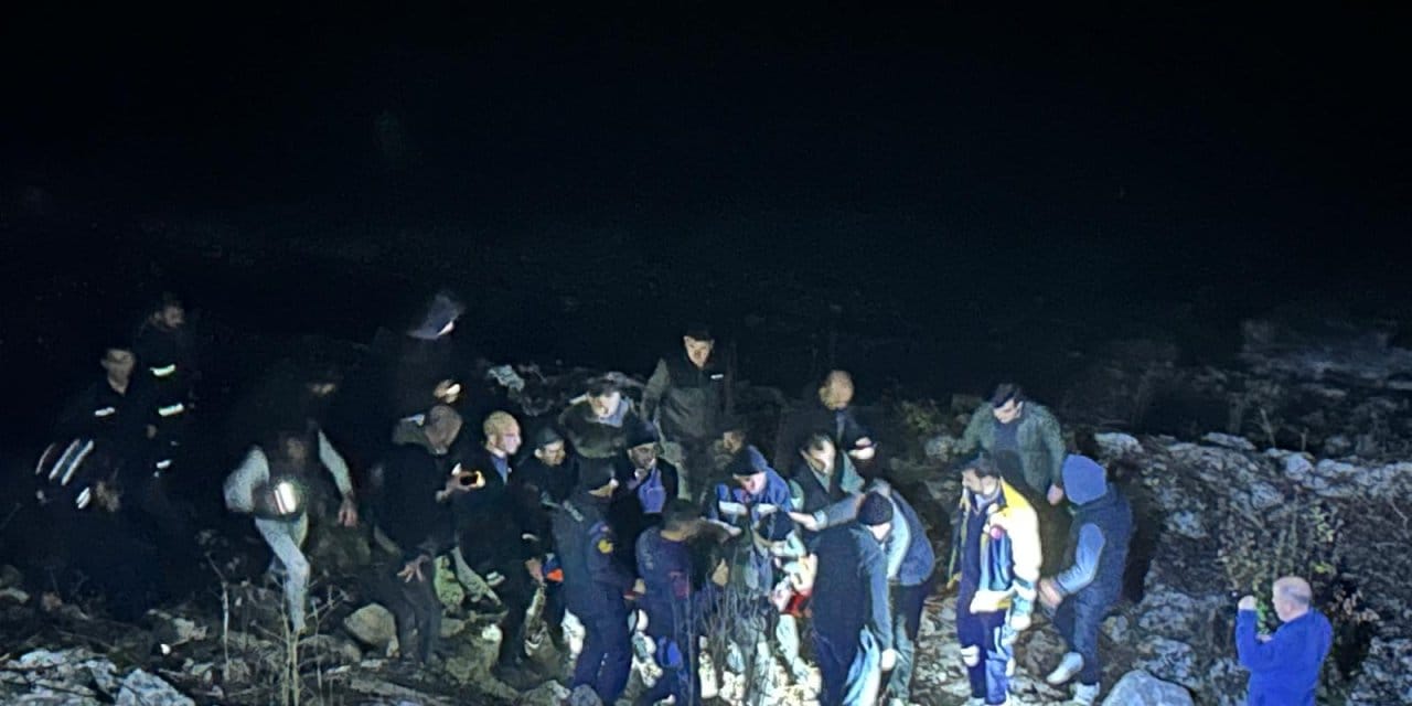 Kastamonu'da denize uçan otomobilin sürücüsü yaralandı