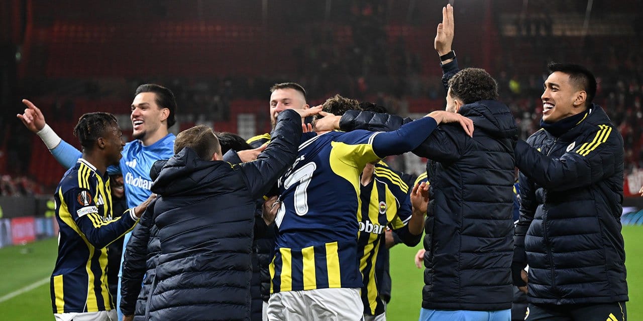 Fenerbahçe ikinciliği geri alma peşinde: İşte ilk 11'ler