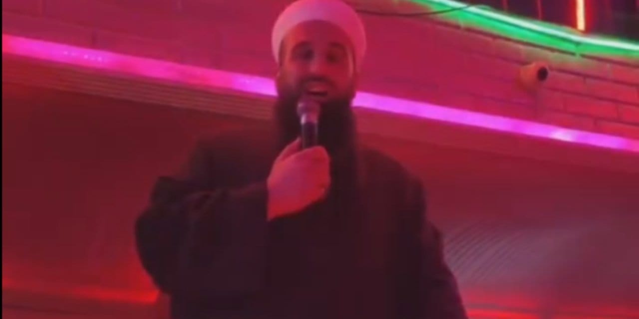 Tebliğciler bu kez İzmir pavyonlarında