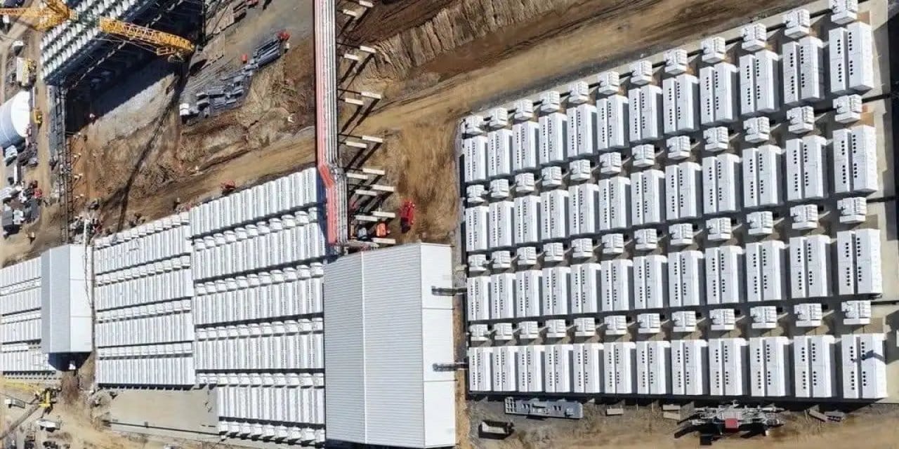 Dünyanın en güçlü bilgisayarı Colossus II faaliyete geçti