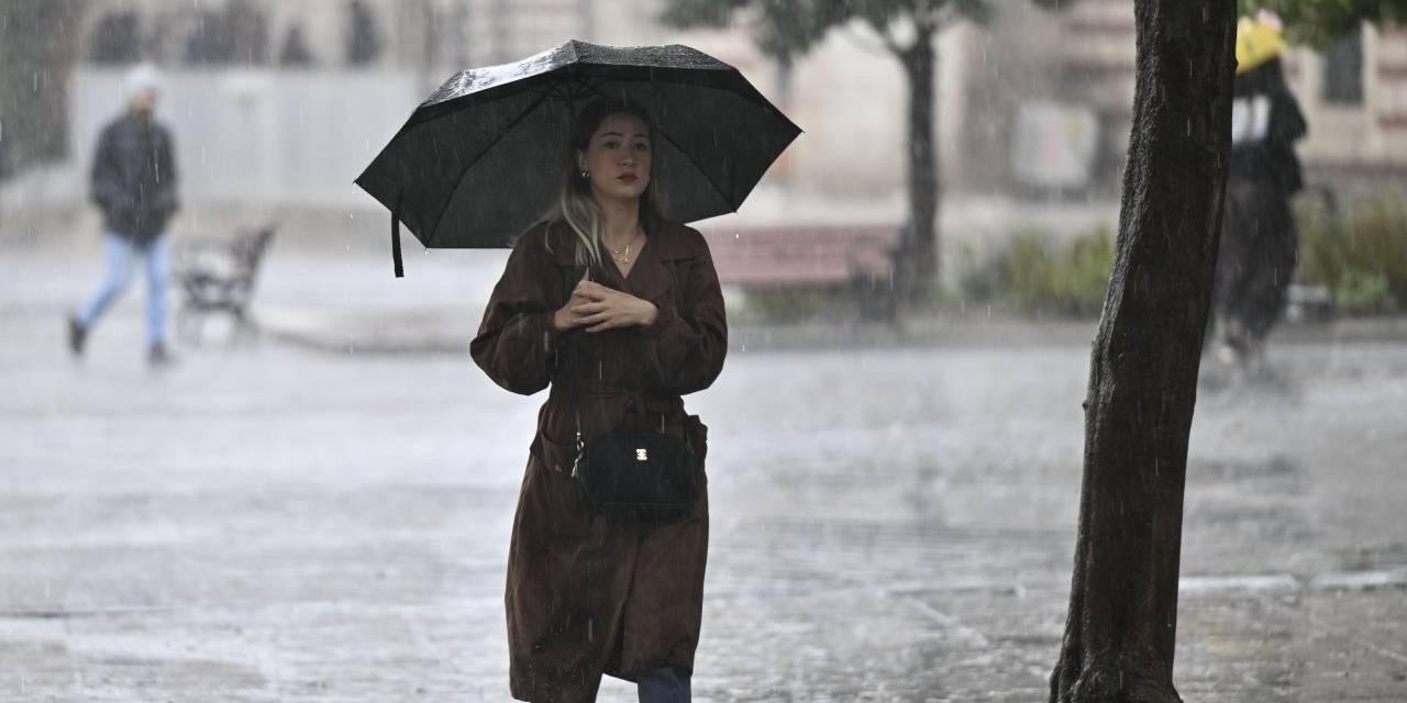 Meteoroloji'den kuvvetli sağanak ve tipi uyarısı!