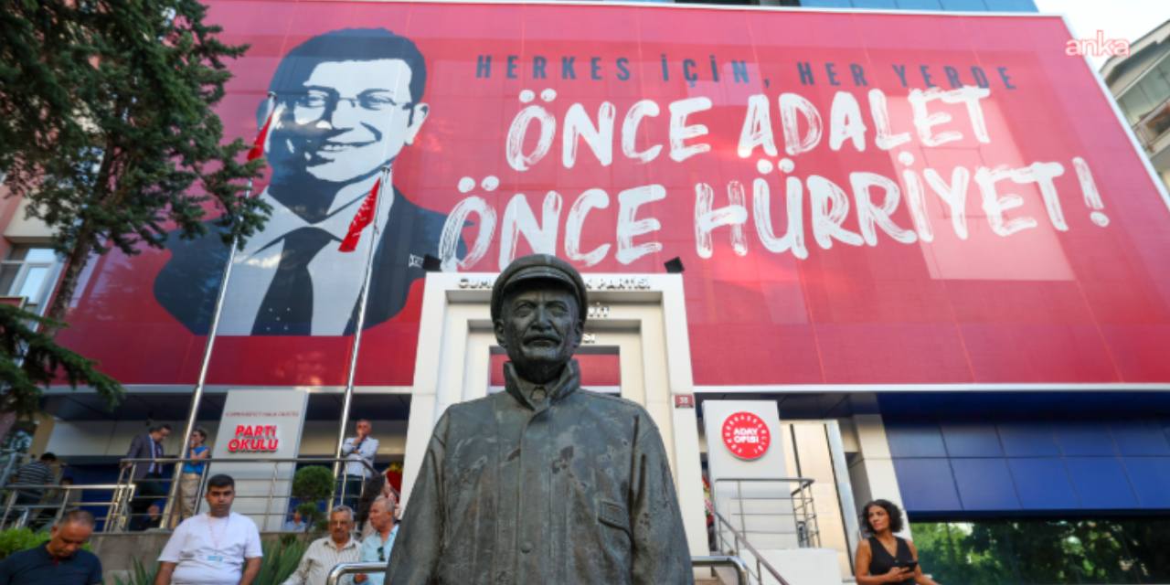 Cumhurbaşkanlığı Aday Ofisi'nin toplantısı ertelendi