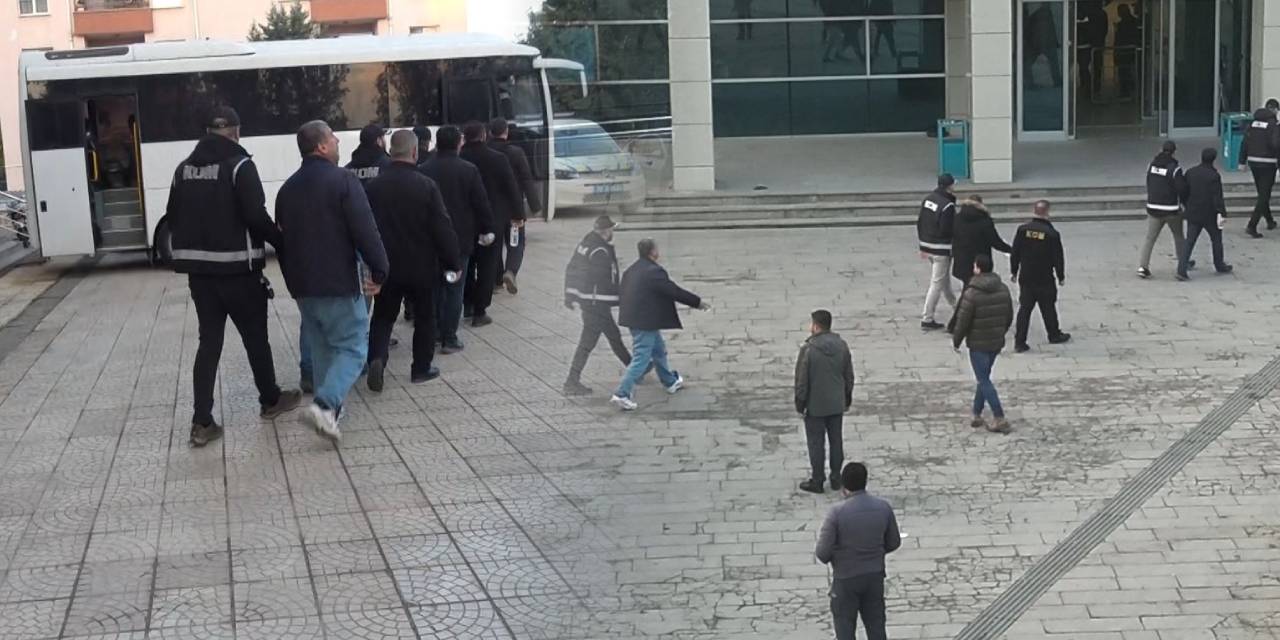 Kilis’te FETÖ operasyonu: 15 gözaltı
