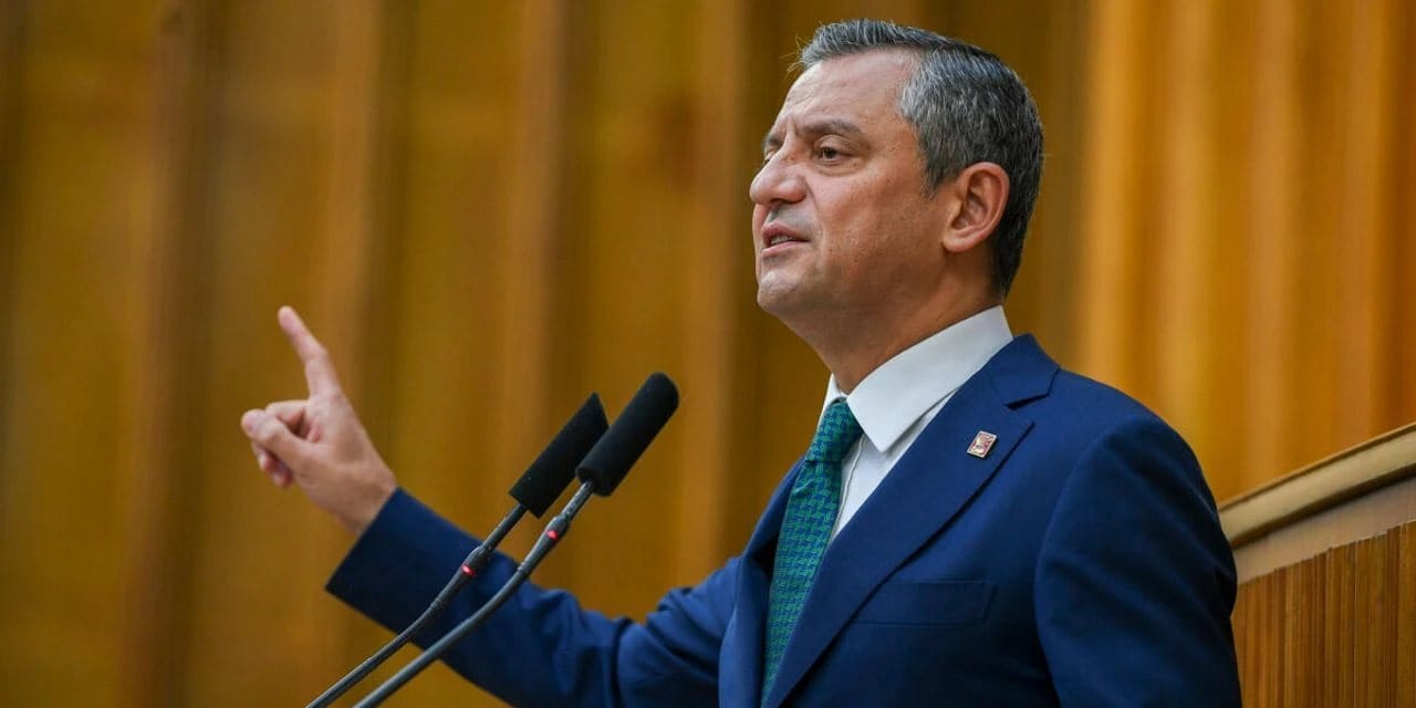 Kulisler haftalardır bunu konuşuyormuş! "Özel'in elindeki noter onaylı resmi belge"