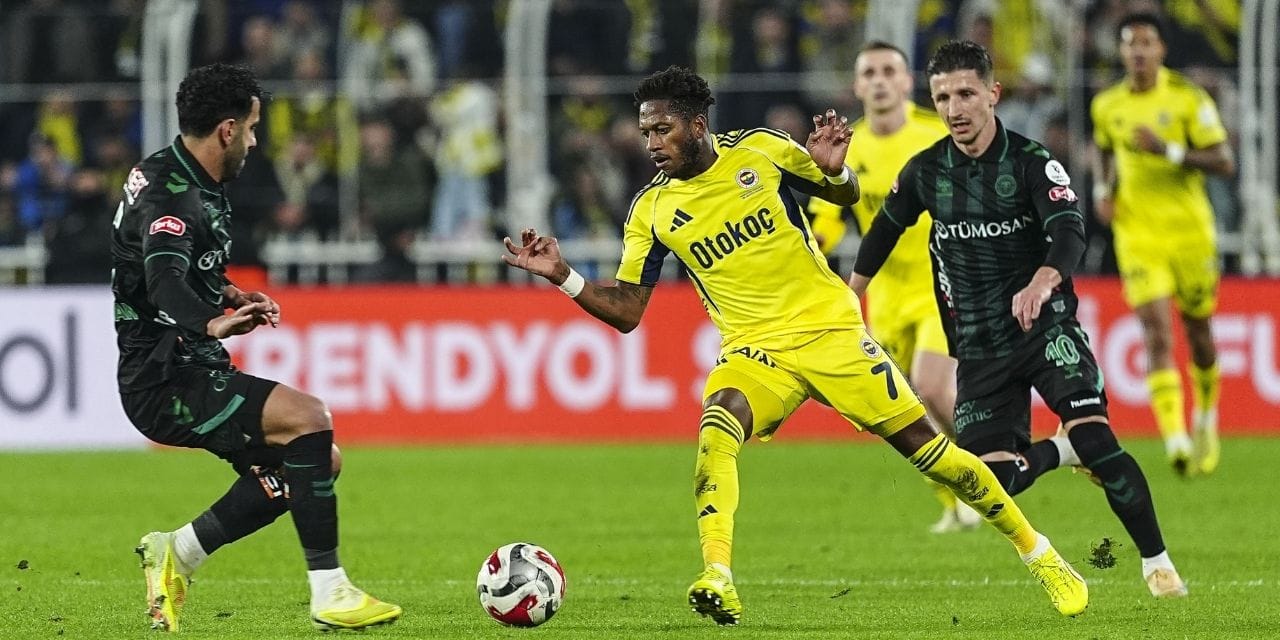 Fenerbahçe Konyaspor maçında haberi aldı: Babası kalp krizi geçirdi stadı terk etti