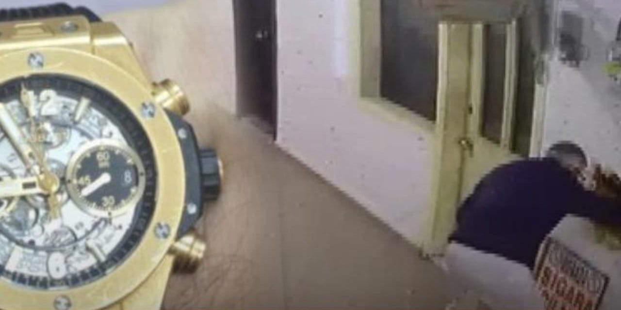 Filmlere taş çıkartan soygun! 40 bin dolarlık saat için deldiler