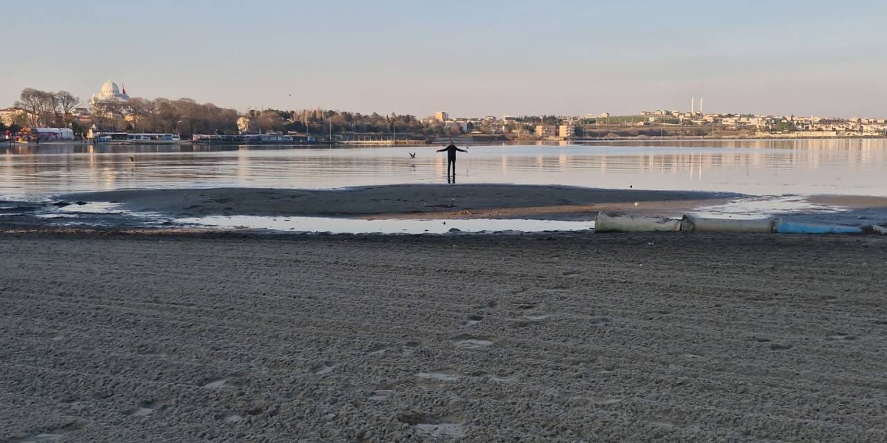 Tekirdağ'da korkutan manzara! Deniz suyu 20 metre çekildi