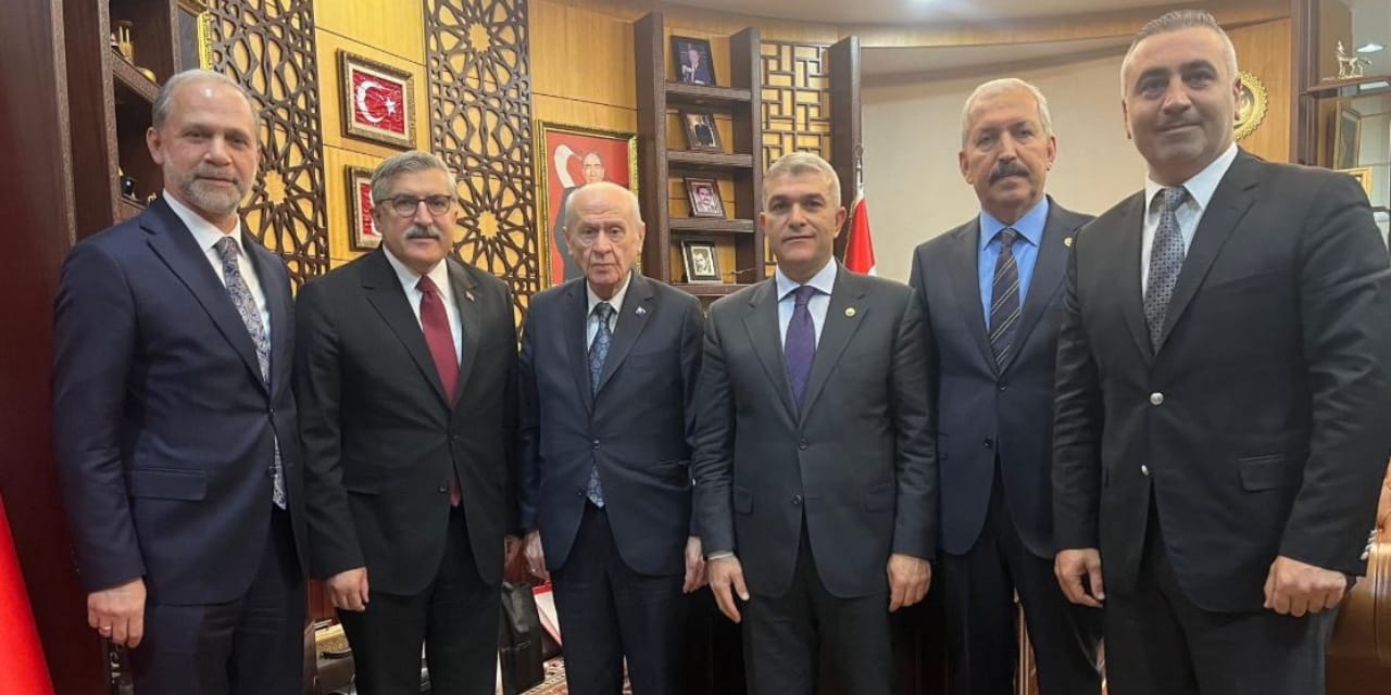 AKP heyetinden Bahçeli'ye ziyaret