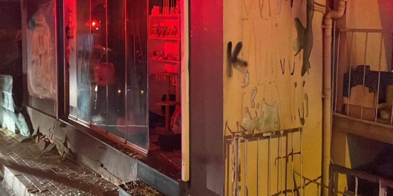 Sarıyer'de kayma meydana gelen bina tahliye edildi