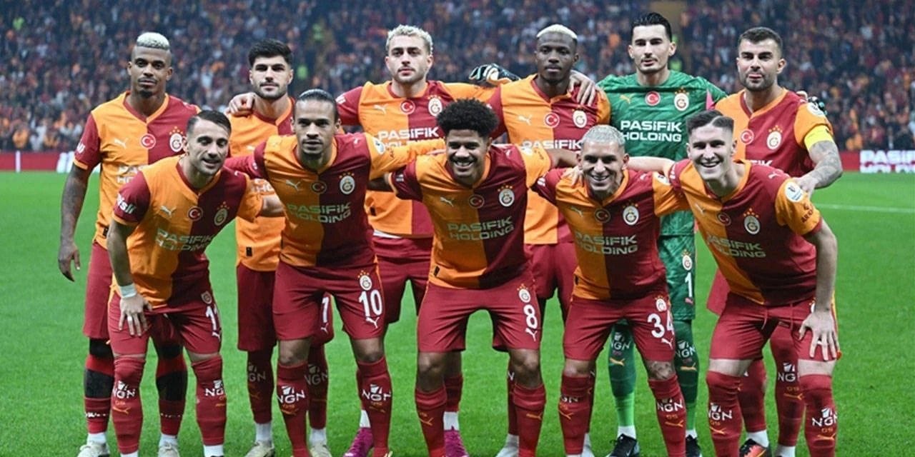 Zirve Galatasaray'ın: Osimhen ve Okan Buruk da çıktı