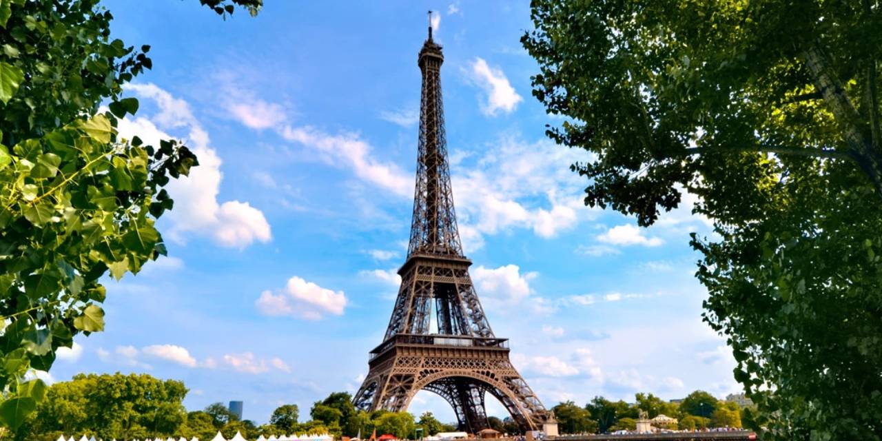 Fransa'yı ziyaret edecek Türk vatandaşlarına uyarı