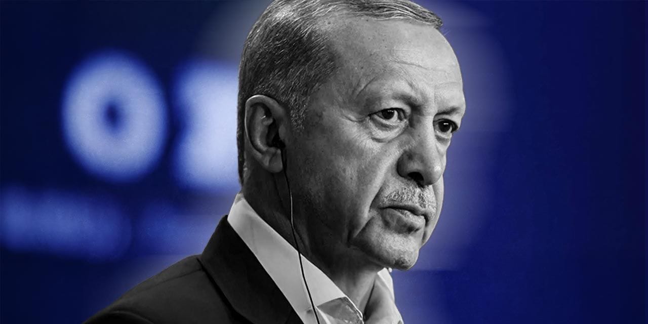 AKP yılın son anketinde de ikinci parti