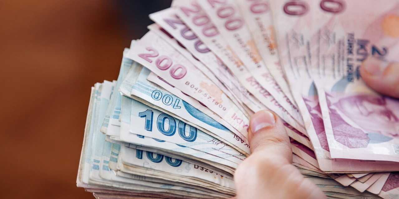 12 milyon emeklinin maaşına ek başvurana 13 bin lira yatacak