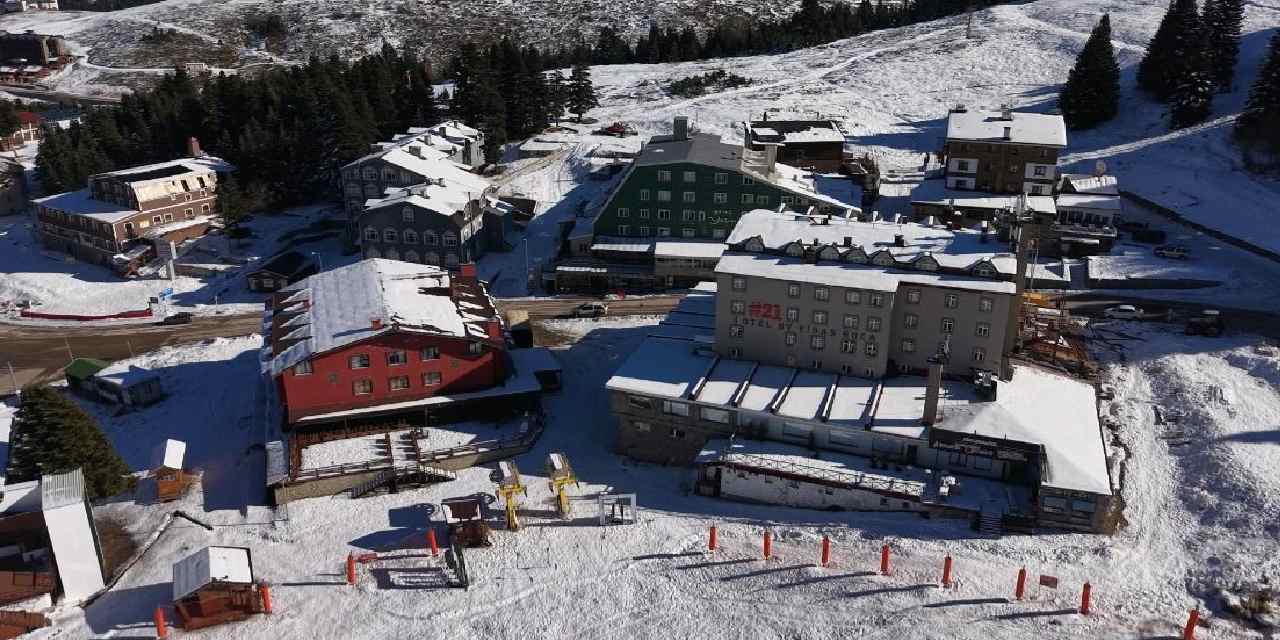 Dört otelin kapısına kilit vuruldu