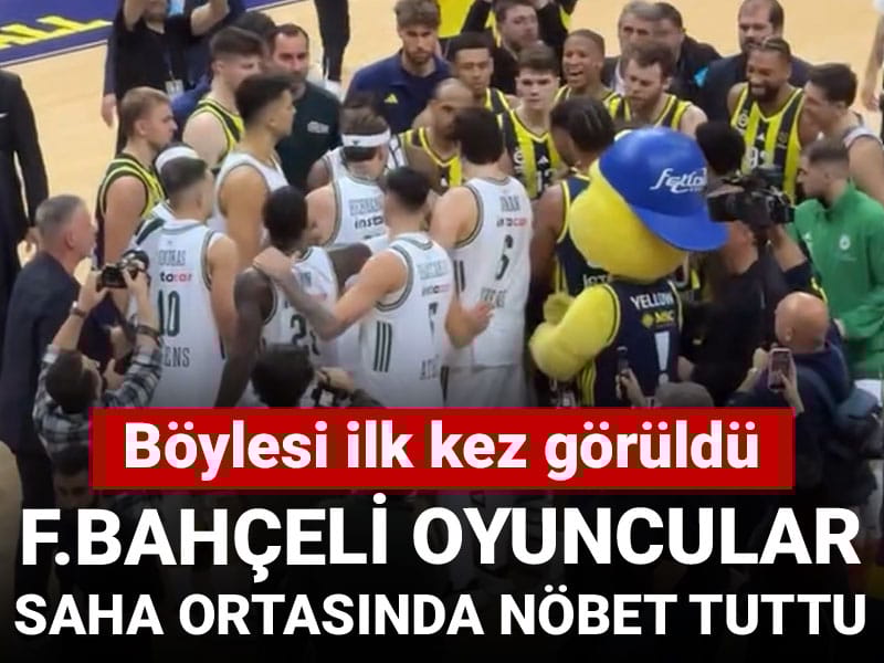 Fenerbahçeli oyuncular maç sonu saha ortasında nöbet tuttu: Böylesi ilk kez görüldü