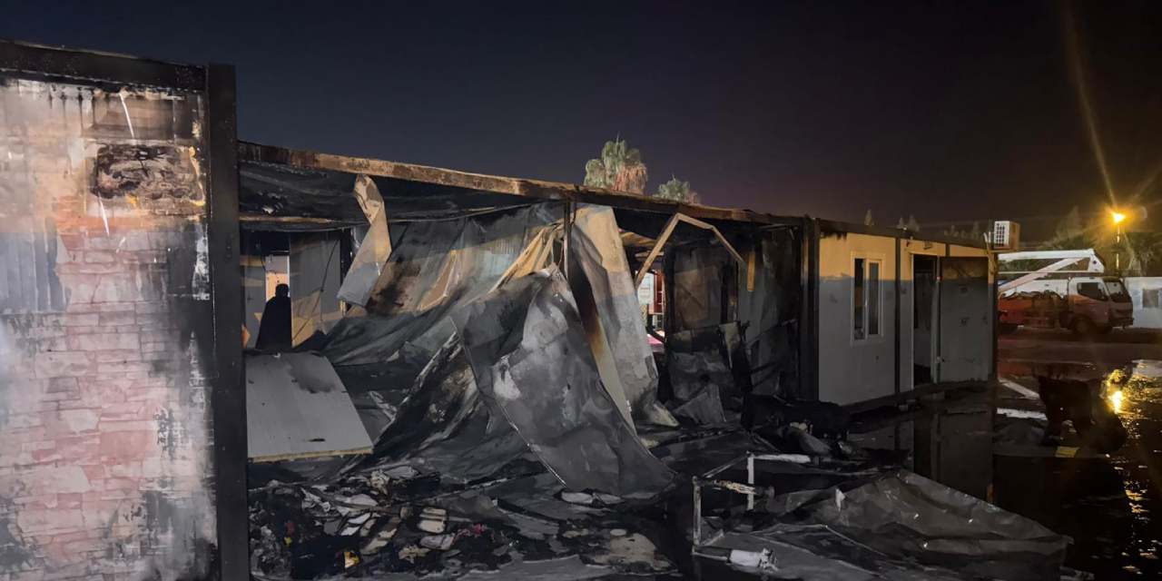 Konteyner kentte yangın! Öğrencilerin eğitim gördüğü konteynerler yandı