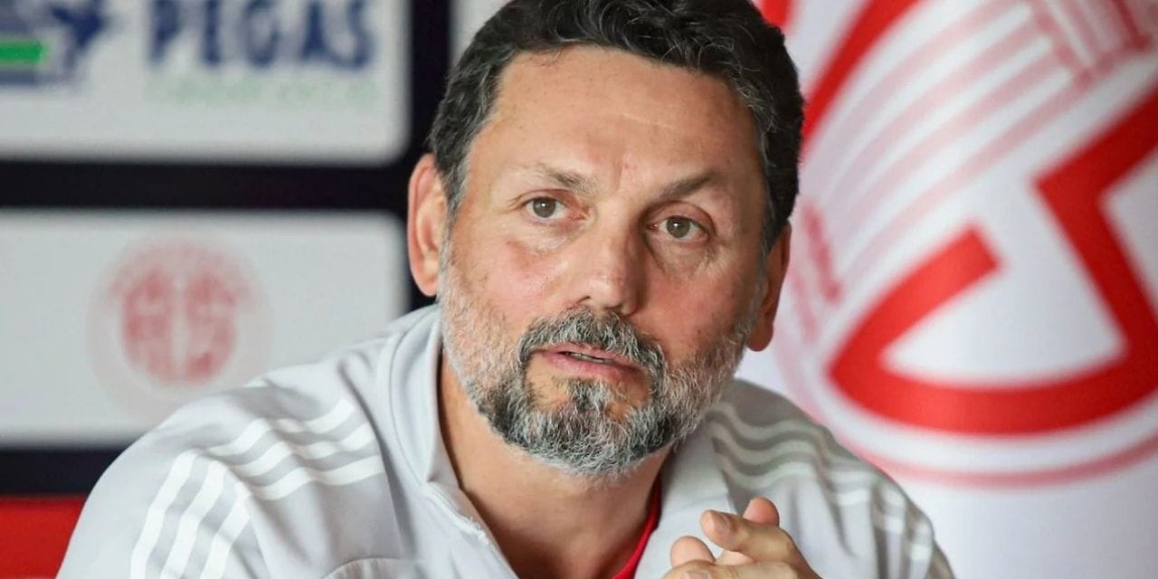 Erol Bulut'la yollarını ayıran Antalyaspor'dan yeni teknik direktör açıklaması